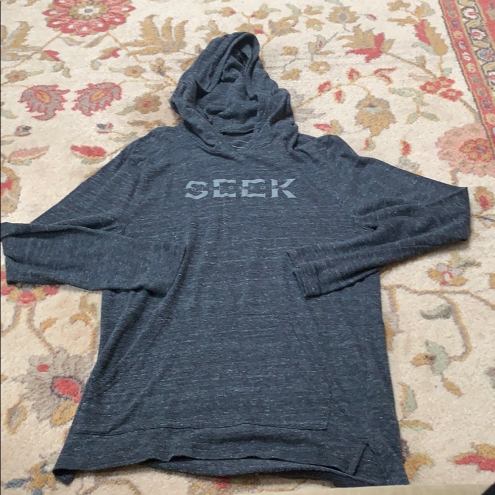 Light weight Long-sleeve Tee Hoodie